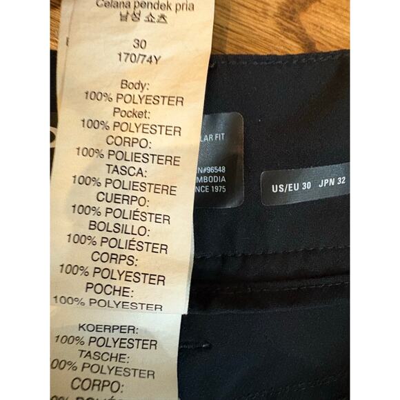 Oakley Men’s Regular Fit Shorts Black Size 30 Polyester Casual Golf Style - Picture 3 of 8